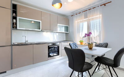 Accommodation:&nbsp;Muki 111.2