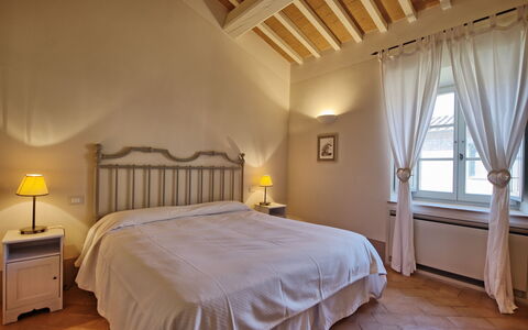 Casa Olivia: Bedroom, Bed, Furniture, Room, Property, Bed Sheet, Bed Frame, Bedding, Interior Design, Ceiling