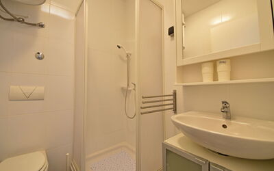Accommodation:&nbsp;Cvit 2 104.2