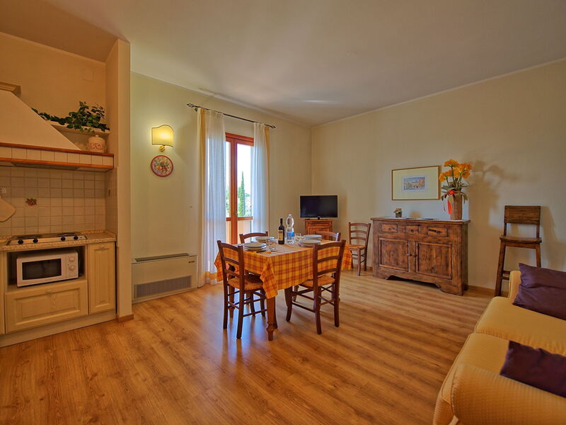 Accommodation:&nbsp;Giallo