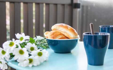 Deauville-Trouville 283: Food, Tableware, Table, Dishware, Flower, Ingredient, Plant, Cup