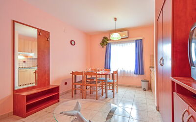 Accommodation:&nbsp;Delfin 104.3
