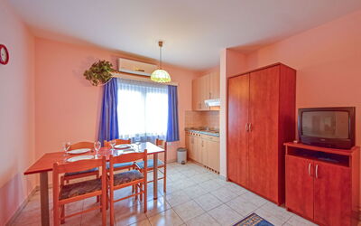 Accommodation:&nbsp;Delfin 104.3