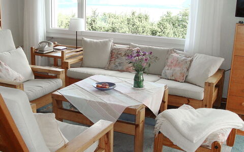 Noisette: Furniture, Room, Table, Property, Living Room, Coffee Table, Interior Design, Chair, Building, House