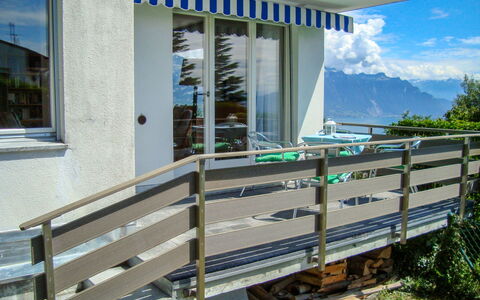 Noisette: Property, Building, Architecture, Real Estate, House, Handrail, Home, Porch, Balcony, Window