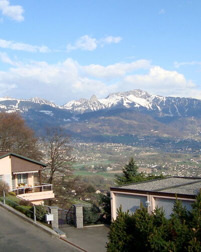Noisette: Mountainous Landforms, Mountain, Mountain Range, Sky, Hill Station, Mountain Village, Alps, Highland, Property, Residential Area