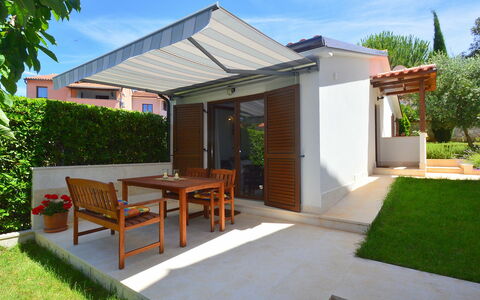Dunja: Property, House, Building, Home, Backyard, Real Estate, Residential Area, Roof, Yard, Facade