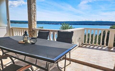 Matal: Furniture, Coastal And Oceanic Landforms, Outdoor Furniture, Sea, Coast, Chair, Ocean, Shade, Lake, Deck