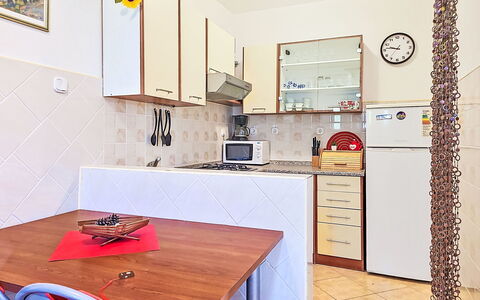 Matal: Flooring, Furniture, Major Appliance, Interior Design, Kitchen Appliance, Wood, Floor, Kitchen, Home Appliance, Room