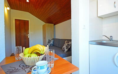Milka 132.1: Room, Property, Interior Design, Furniture, Building, House, Yellow, Real Estate, Ceiling, Table