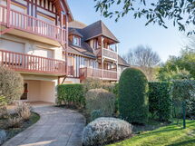 Accommodation:&nbsp;Domaine de Clairefontaine 295.3