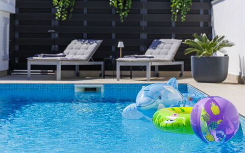 Albona Luna: Blue, Swimming Pool, Outdoor Furniture, Furniture, Composite Material, Flowerpot, Leisure, Resort, Houseplant, Hotel