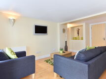 Accommodation:&nbsp;North Mews 651.4