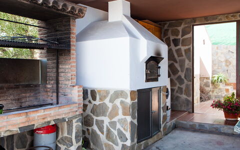 Villa Laura: Masonry Oven, Property, House, Room, Hearth, Building, Kitchen Appliance, Oven, Real Estate, Architecture