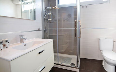 Gabriel 01: Mirror, Tap, Bathroom Cabinet, Sink, Property, Plumbing Fixture, Building, White, Cabinetry, Bathroom