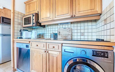 Accommodation:&nbsp;Pointe des Aravis B13 450.5