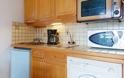 Accommodation:&nbsp;La Pointe des Aravis 3 450.3