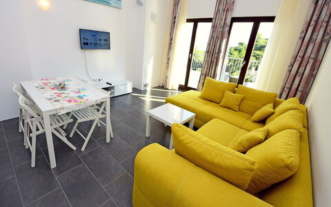 Brač Postira 104: Picture Frame, Couch, Furniture, Property, Table, Studio Couch, Textile, Window, Curtain, Flooring