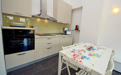 Accommodation:&nbsp;Molo Lozna 104.2