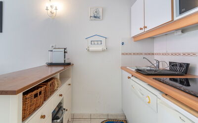 Accommodation:&nbsp;Les Hautes Folies 450.7