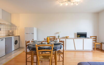 Accommodation:&nbsp;Les Hautes Folies 450.8