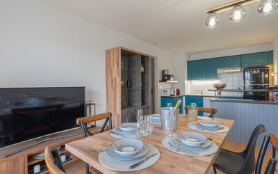 Les Hautes Folies 450.9: Interior Design, Furniture, Flooring, Wood, Ceiling, Floor, Room, Countertop, Cabinetry, Kitchen