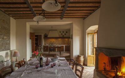 Giardino Proneta 4: Room, Property, Living Room, Interior Design, Building, Hearth, Ceiling, Fireplace, Furniture, Home