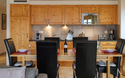 Accommodation:&nbsp;Cor des Alpes 16 681.3