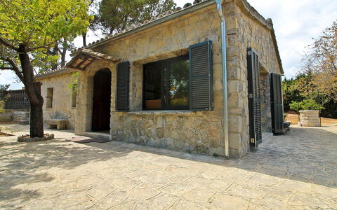 Can Coll: Property, House, Building, Town, Architecture, Tree, Real Estate, Rural Area, Home, Facade