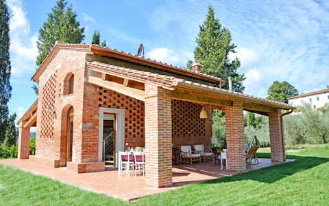 Il Fienile Di Giovanna: House, Property, Home, Building, Real Estate, Cottage, Log Cabin, Architecture, Wood, Room