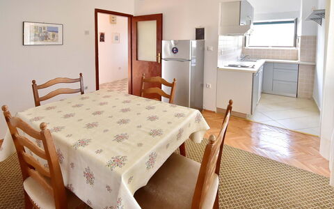 Nera: Room, Furniture, Bedroom, Bed, Property, Bed Frame, Floor, Bed Sheet, Interior Design, Table