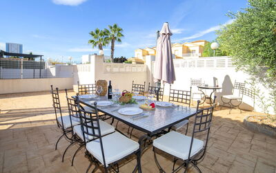 Accommodation:&nbsp;Jazmines 410.3
