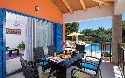 Ana: Property, Building, Room, Interior Design, House, Real Estate, Home, Furniture, Patio, Porch