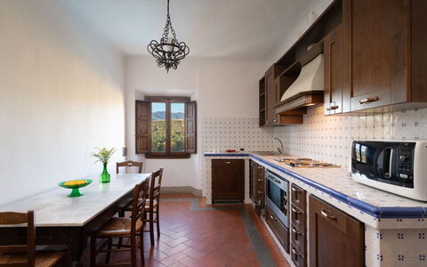 Villa Sieve: Interior Design, Wood, Flooring, Furniture, Kitchen, Room, Floor, Countertop, Home, Cabinetry