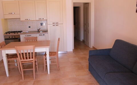Accommodation:&nbsp;Bilocale Primo Piano Con Veranda 122v