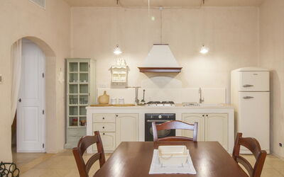 Accommodation:&nbsp;Apartment 3