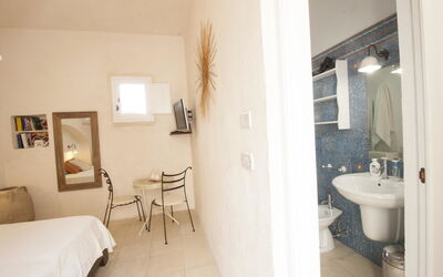 Accommodation:&nbsp;Studio