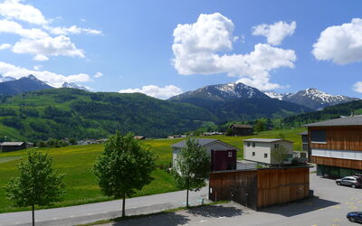 Accommodation:&nbsp;Apt C 032 100.54