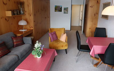 Accommodation:&nbsp;Apt B 053 100.25