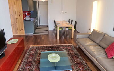Accommodation:&nbsp;Apt B 096 100.98