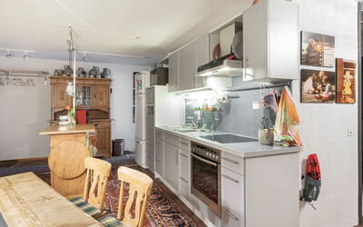 Accommodation:&nbsp;Apt B 078 100.152