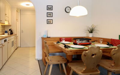 Accommodation:&nbsp;Apt B 086 100.88