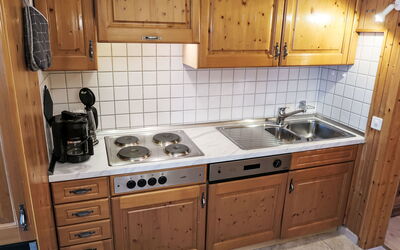 Accommodation:&nbsp;Apt B 098 100.138