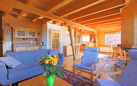 Chalet Zan-Fleuron: Room, Property, Furniture, Building, Interior Design, House, Living Room, Real Estate, Home, Beam