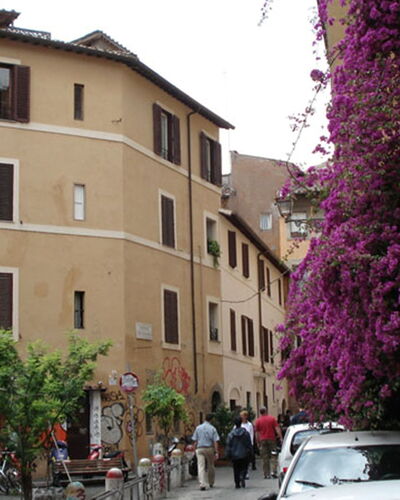 Studio Moremi': Neighbourhood, Residential Area, Town, Building, Property, Apartment, Vehicle, Architecture, Street, Real Estate