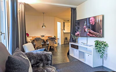 Accommodation:&nbsp;Silence, Apt. P 62.2