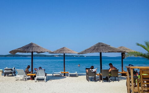 Villa Fasana: Beach, Vacation, Sky, Sea, Tourism, Ocean, Coast, Summer, Resort, Shore