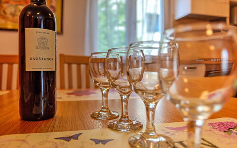 Dante: Drink, Wine Glass, Alcoholic Beverage, Stemware, Wine Bottle, Bottle, Champagne Stemware, Glass Bottle, Wine, Glass