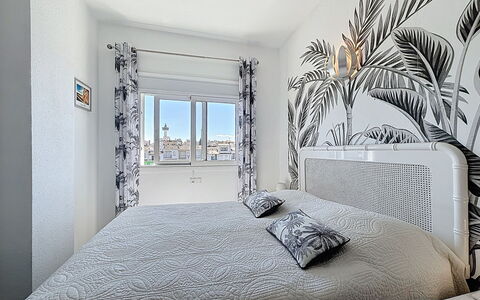 Empuriabrava 134: Interior Design, Bedroom, Bed, Furniture, Floor, Textile, Bedding, Bed Sheet, Flooring, Home