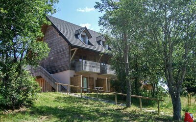 Accommodation:&nbsp;Le Bois de la Reine 110.4